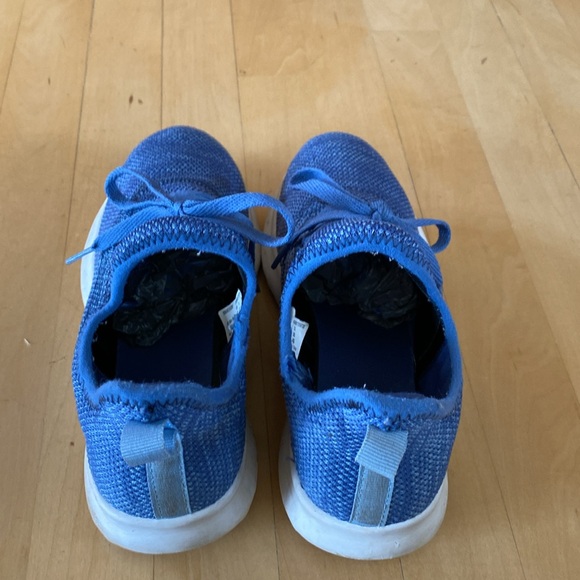 Athletic Works Blue Shoes w/ Memory Foam - Picture 2 of 6